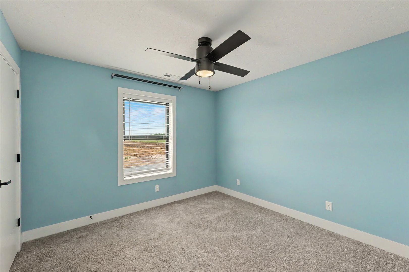 301 Sutton Street Property Photo 37