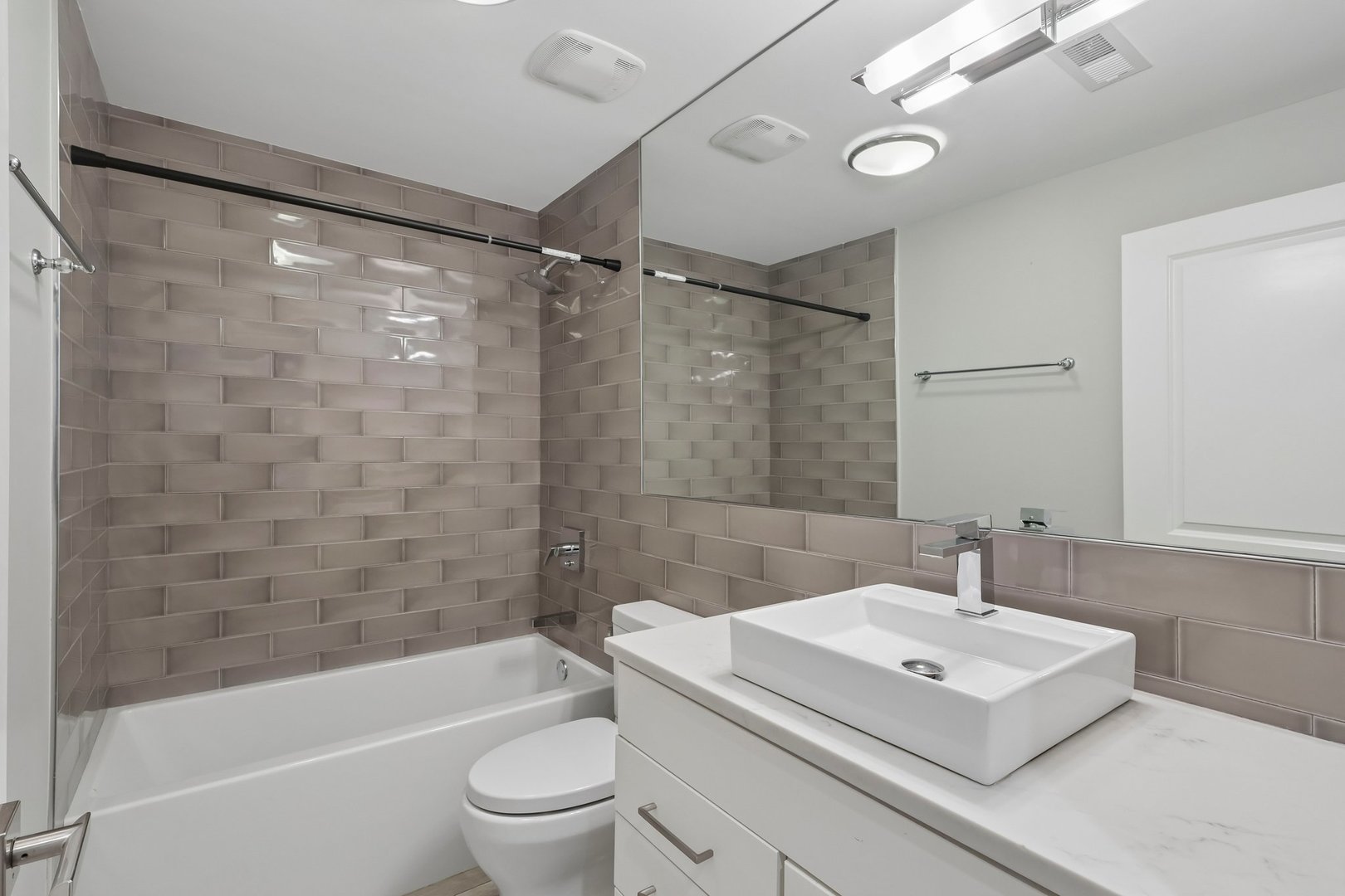 6157 N Kenmore Avenue 3n Property Photo 18