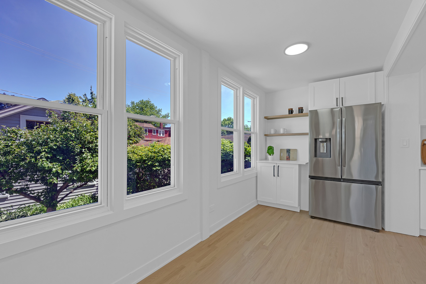 5837 N Marmora Avenue Property Photo 16