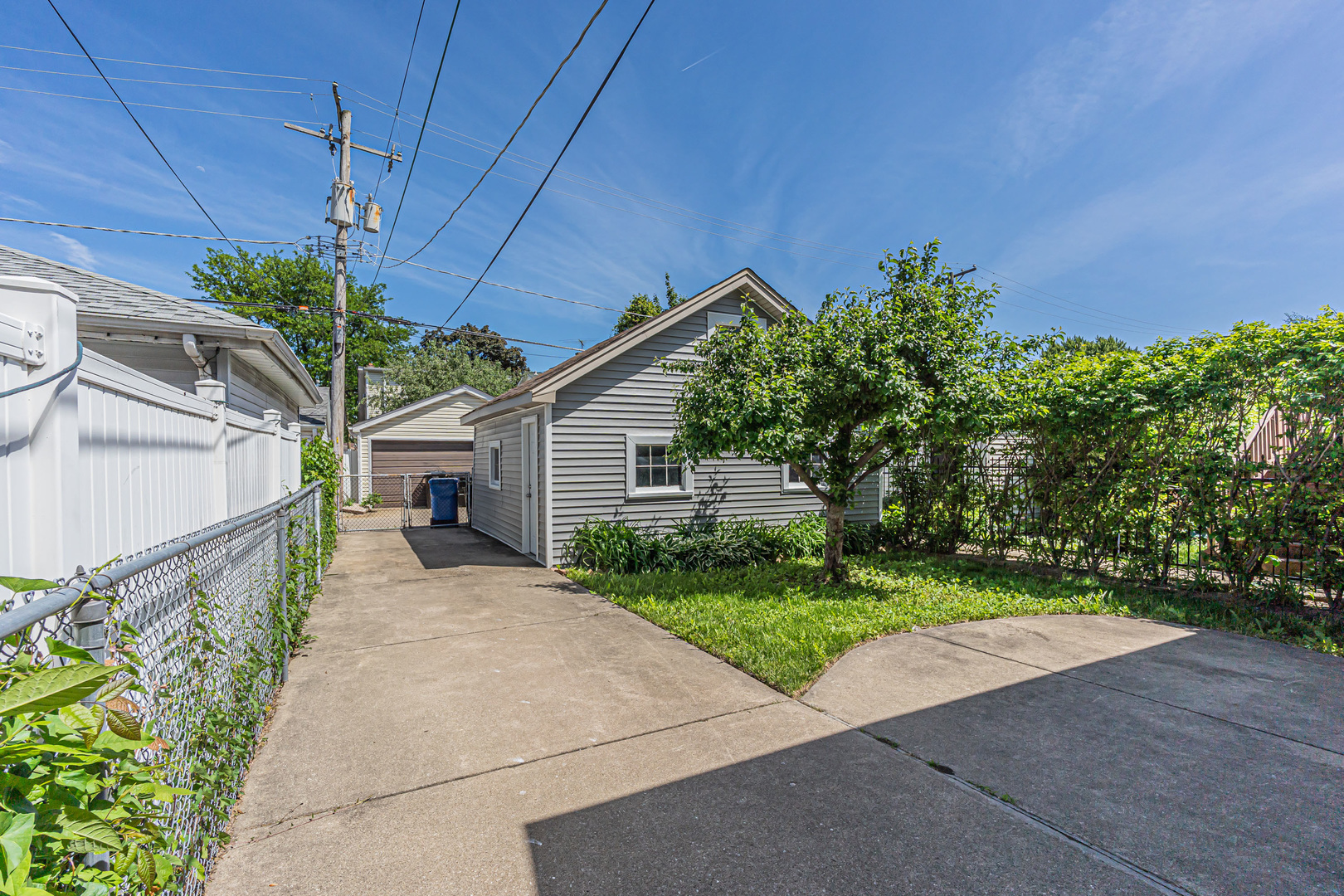 5837 N Marmora Avenue Property Photo 34