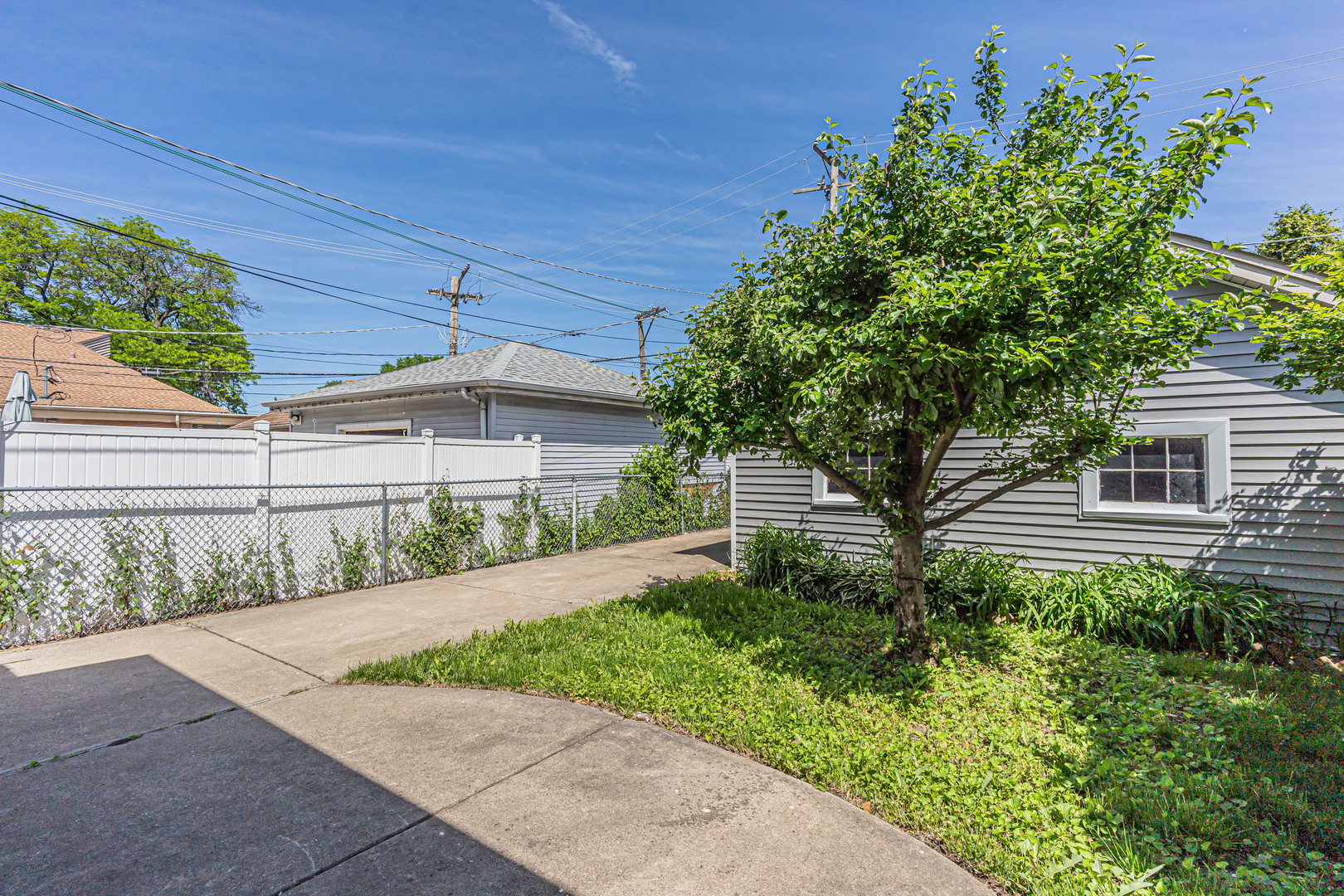 5837 N Marmora Avenue Property Photo 35