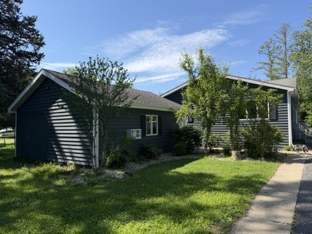 26146 W Blackhawk Avenue Property Photo 2