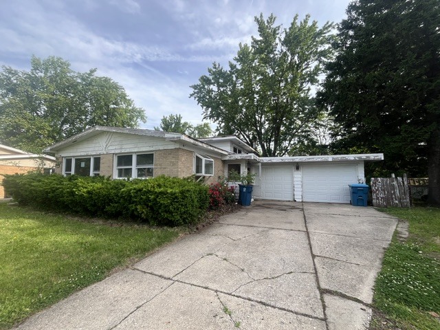 81 E Arquilla Drive Property Photo 2
