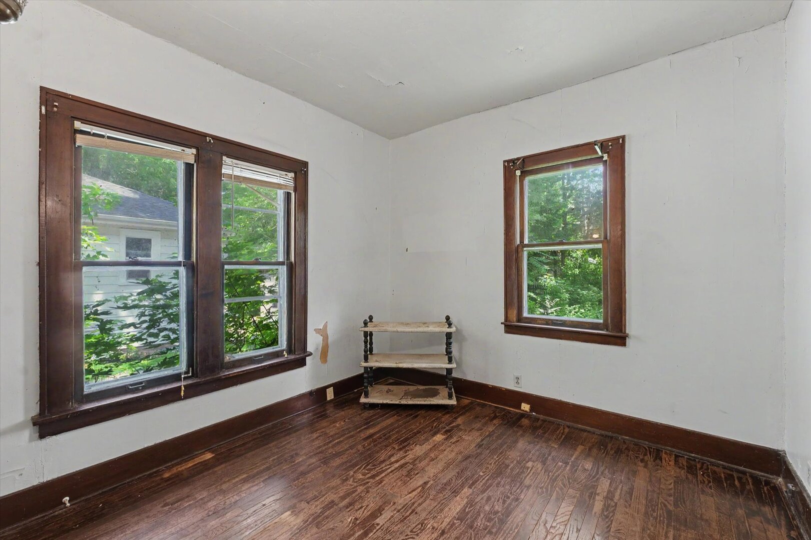 402 S Johnson Avenue Property Photo 20