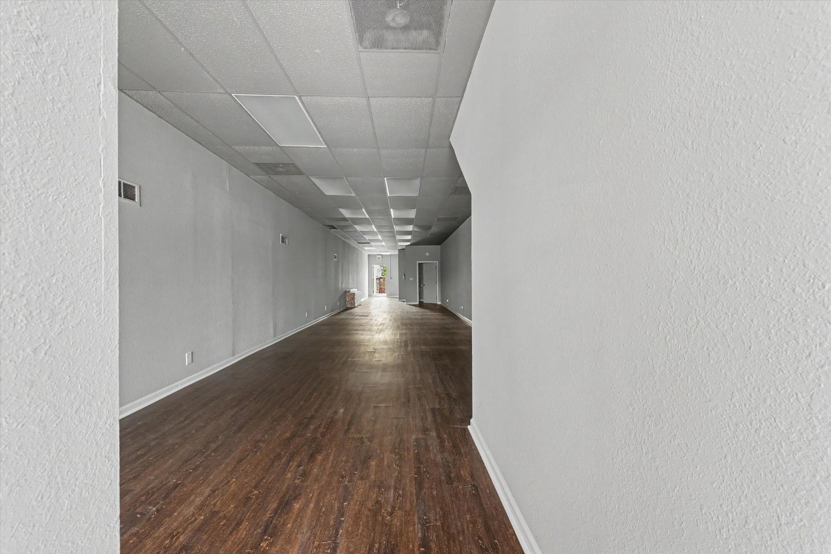 122-124 E Sangamon Avenue Property Photo 21