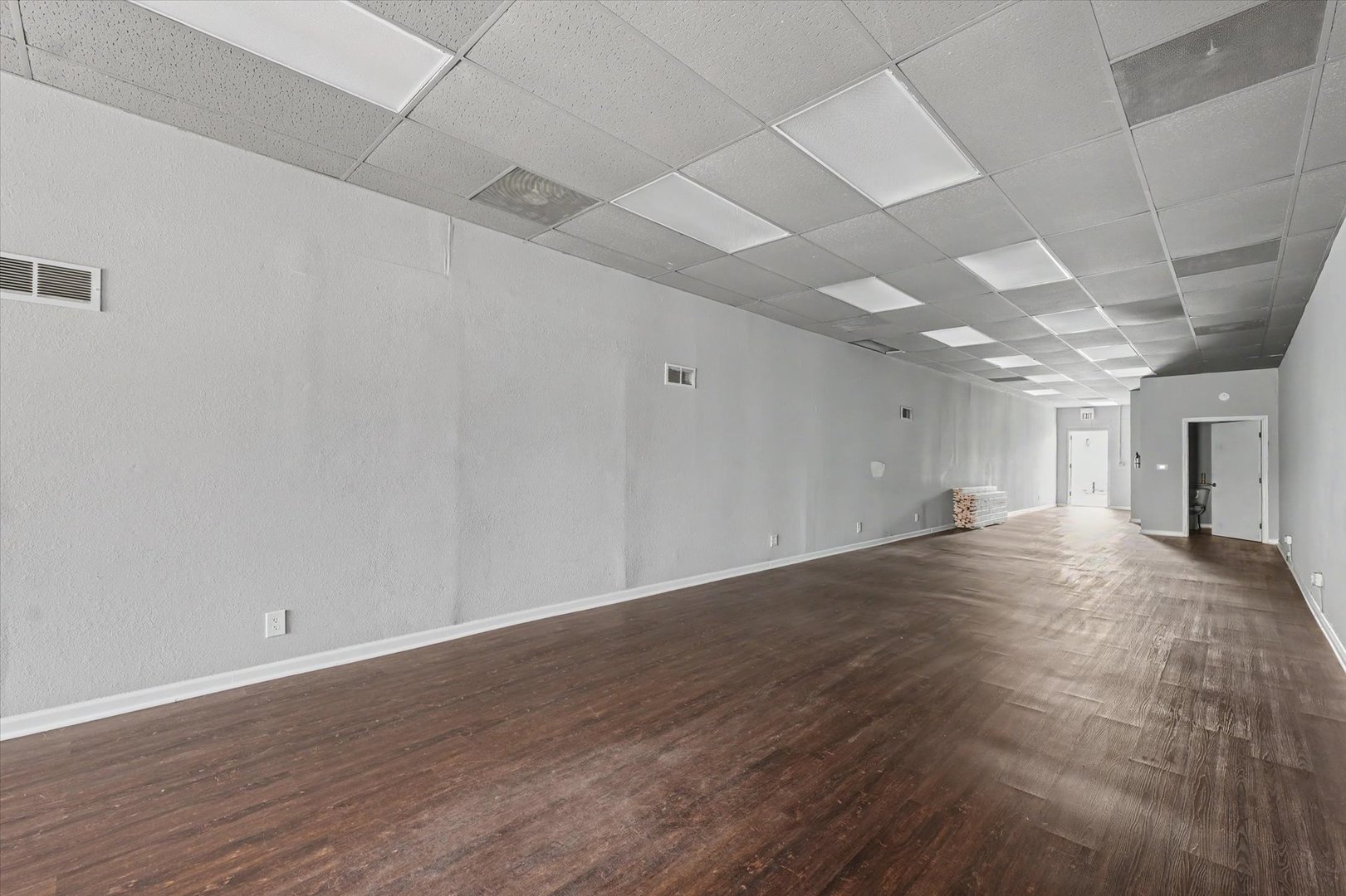 122-124 E Sangamon Avenue Property Photo 22