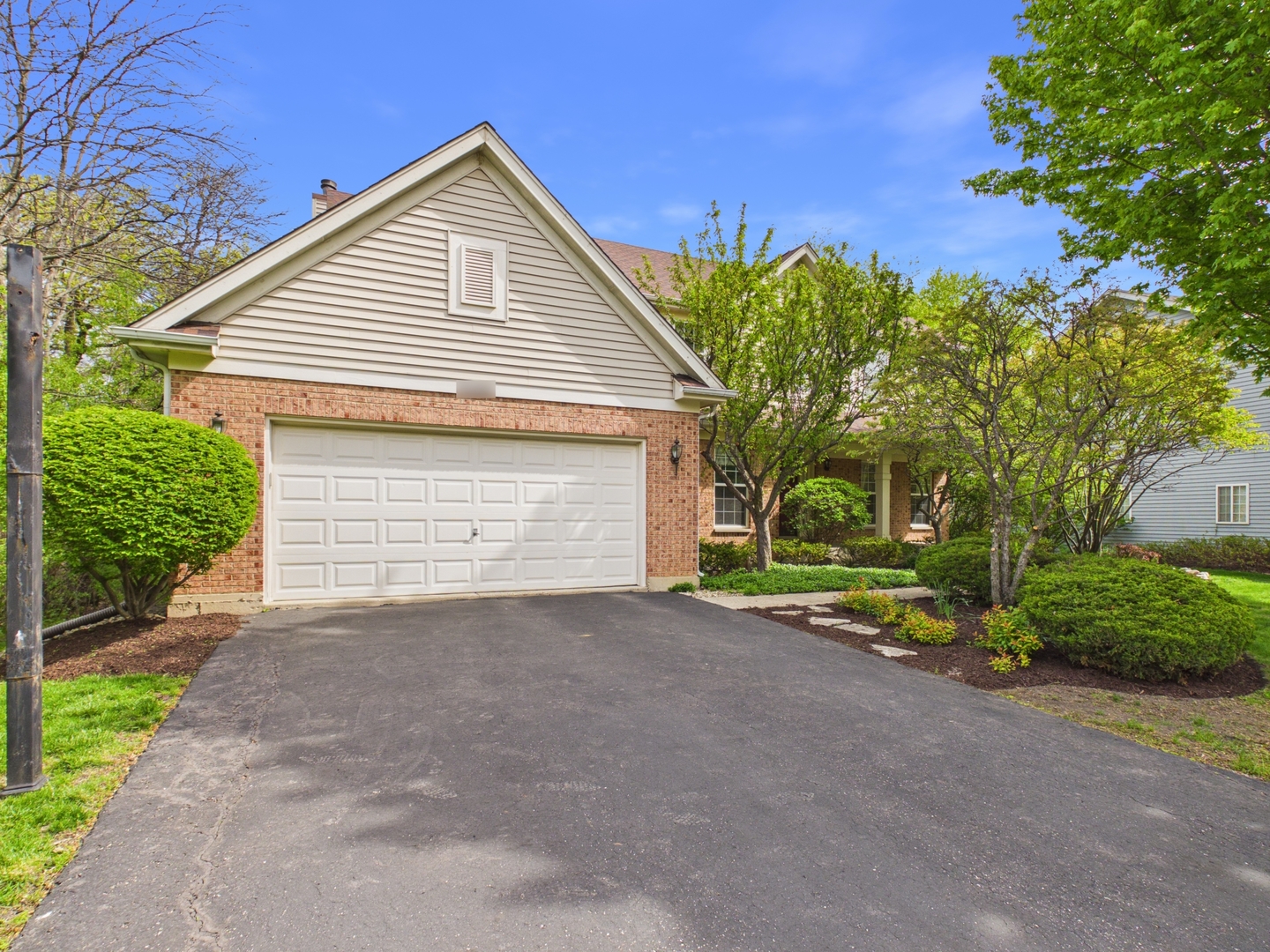 7486 Abbey Road Property Photo 2