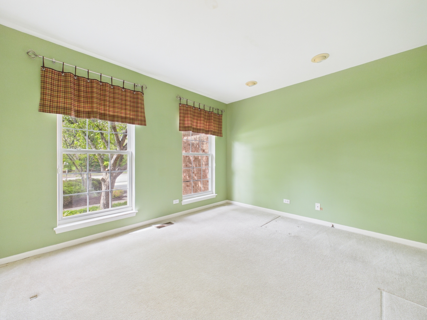 7486 Abbey Road Property Photo 17