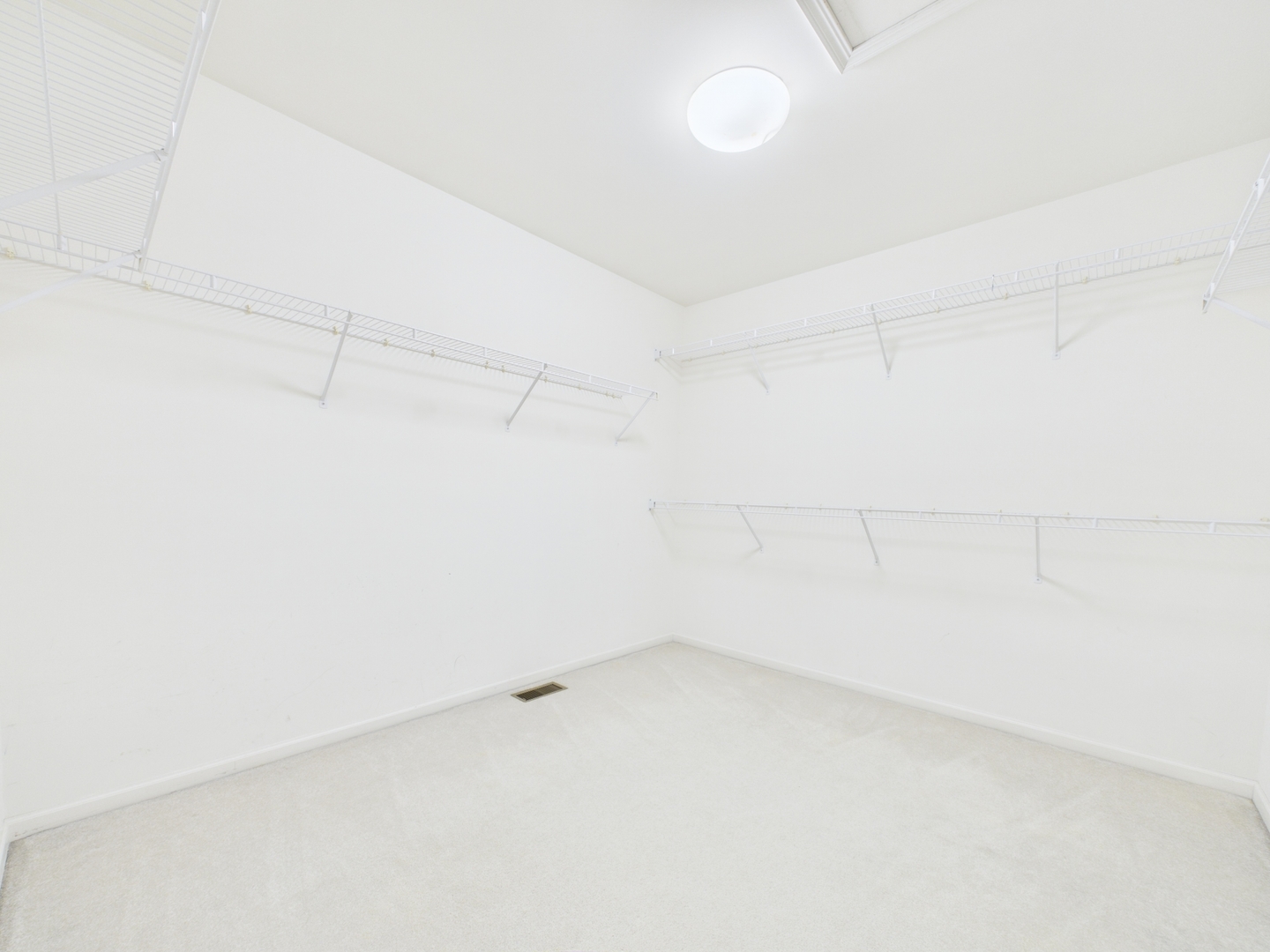 7486 Abbey Road Property Photo 24
