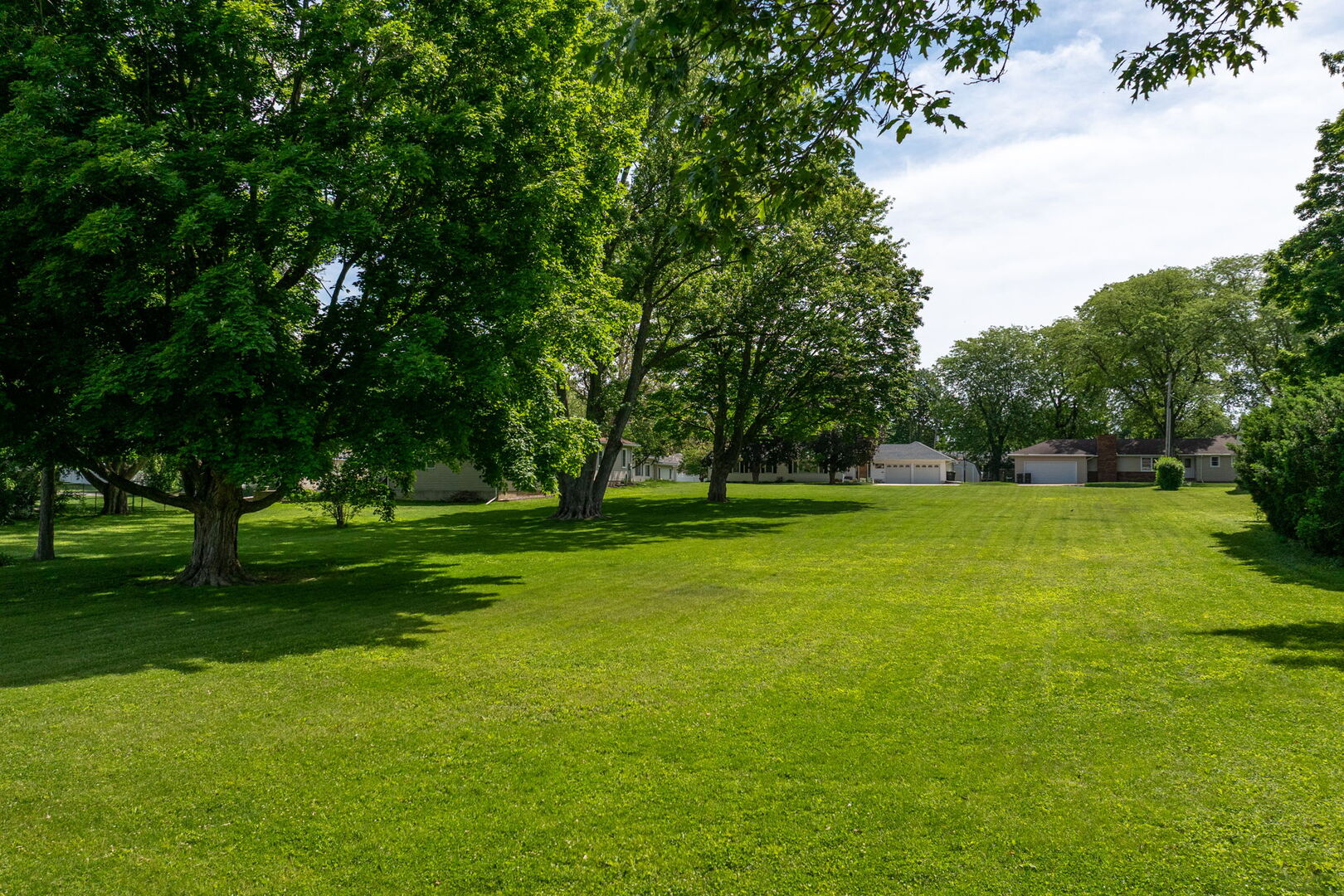 533 N Stewart Street Property Photo 6