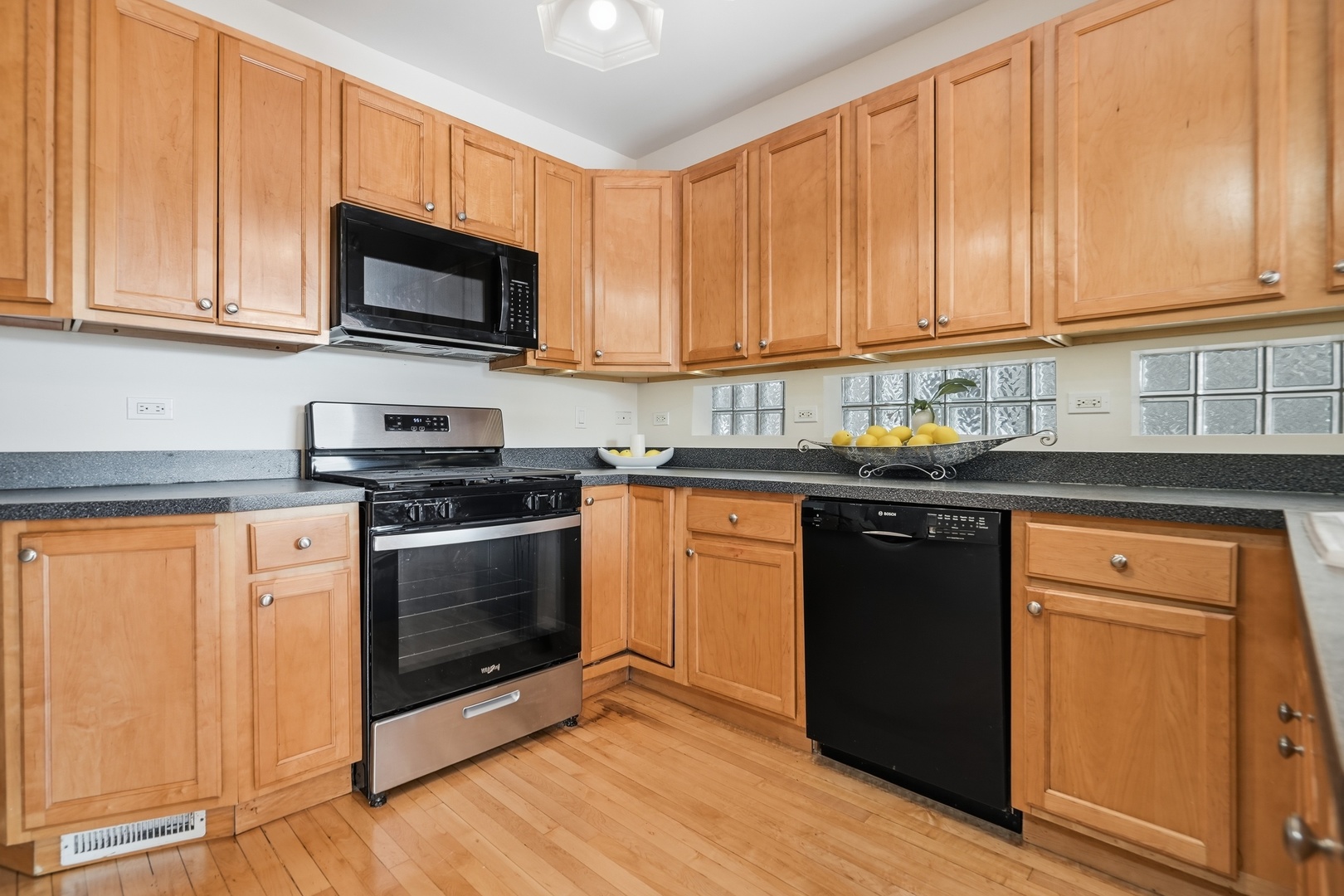 4128 N Ottawa Avenue Property Photo 11