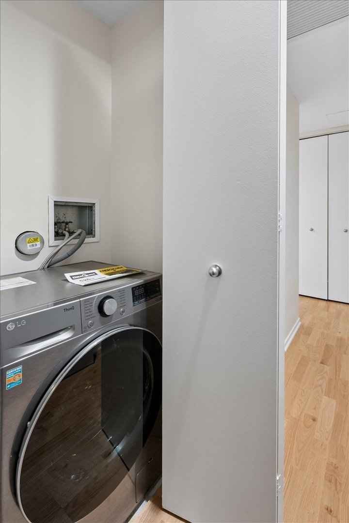 61 W 15th Street 806 Property Photo 13