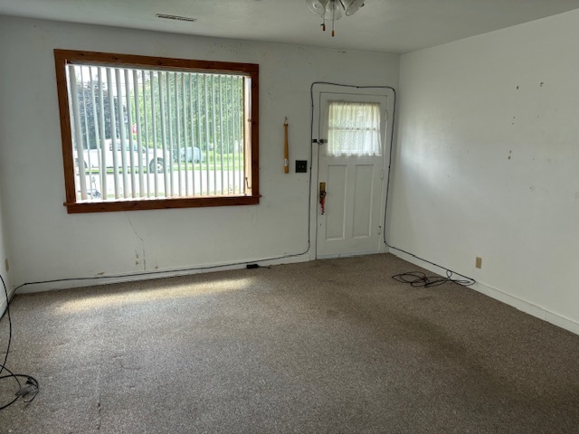 628 E Division Street Property Photo 7