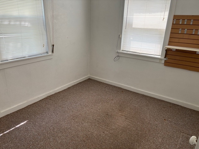 628 E Division Street Property Photo 13
