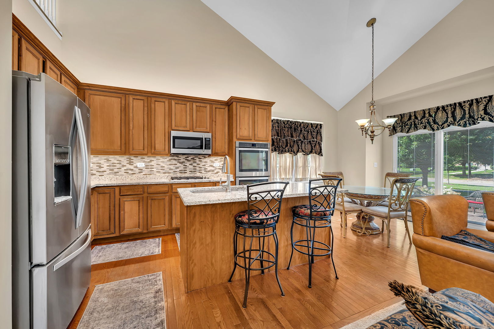 819 Canton Drive Property Photo 8