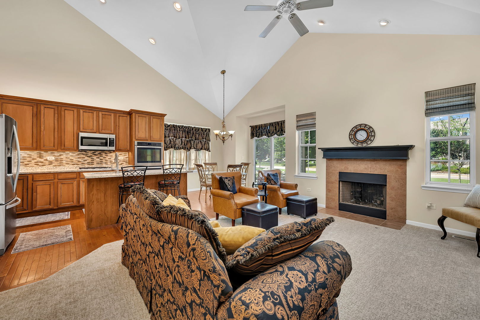 819 Canton Drive Property Photo 14