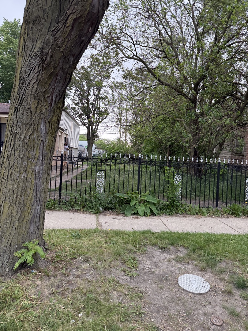 6549 S Marshfield Avenue Property Photo 1