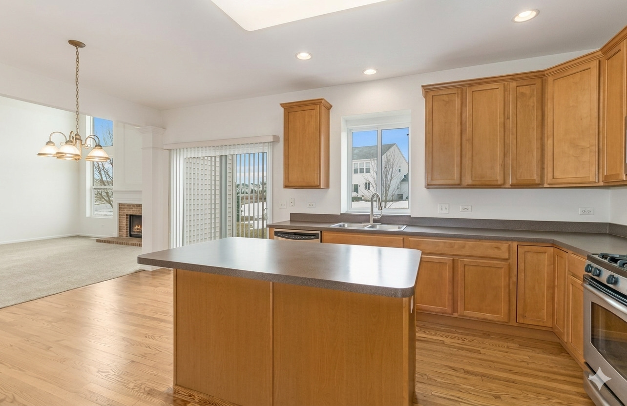 1177 Blue Heron Circle Property Photo 4
