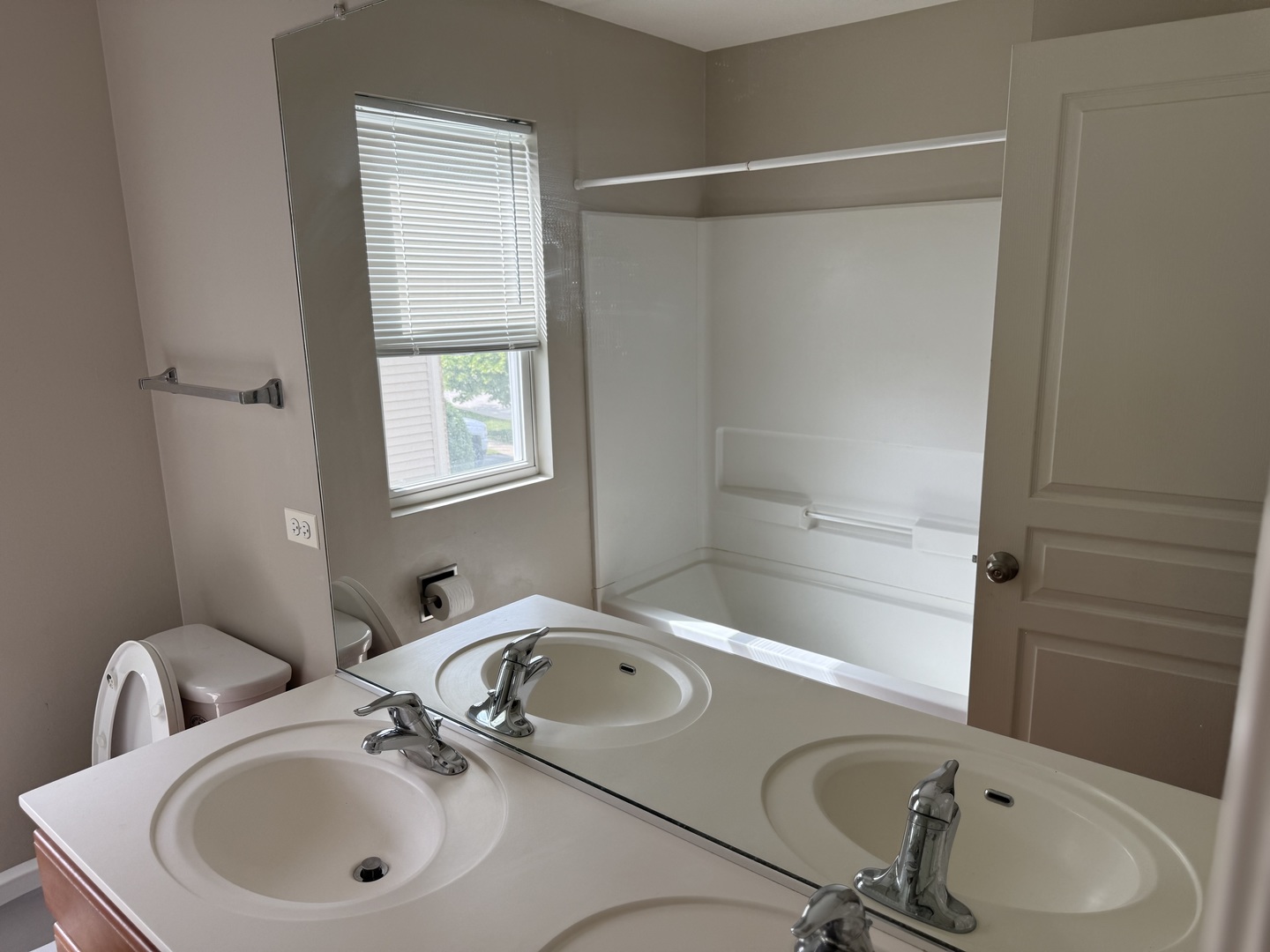 1177 Blue Heron Circle Property Photo 13