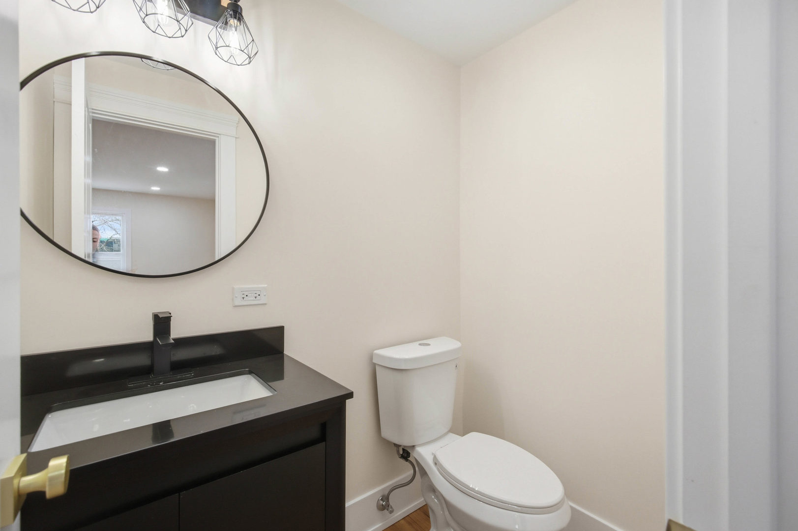 645 E Calhoun Street Property Photo 10