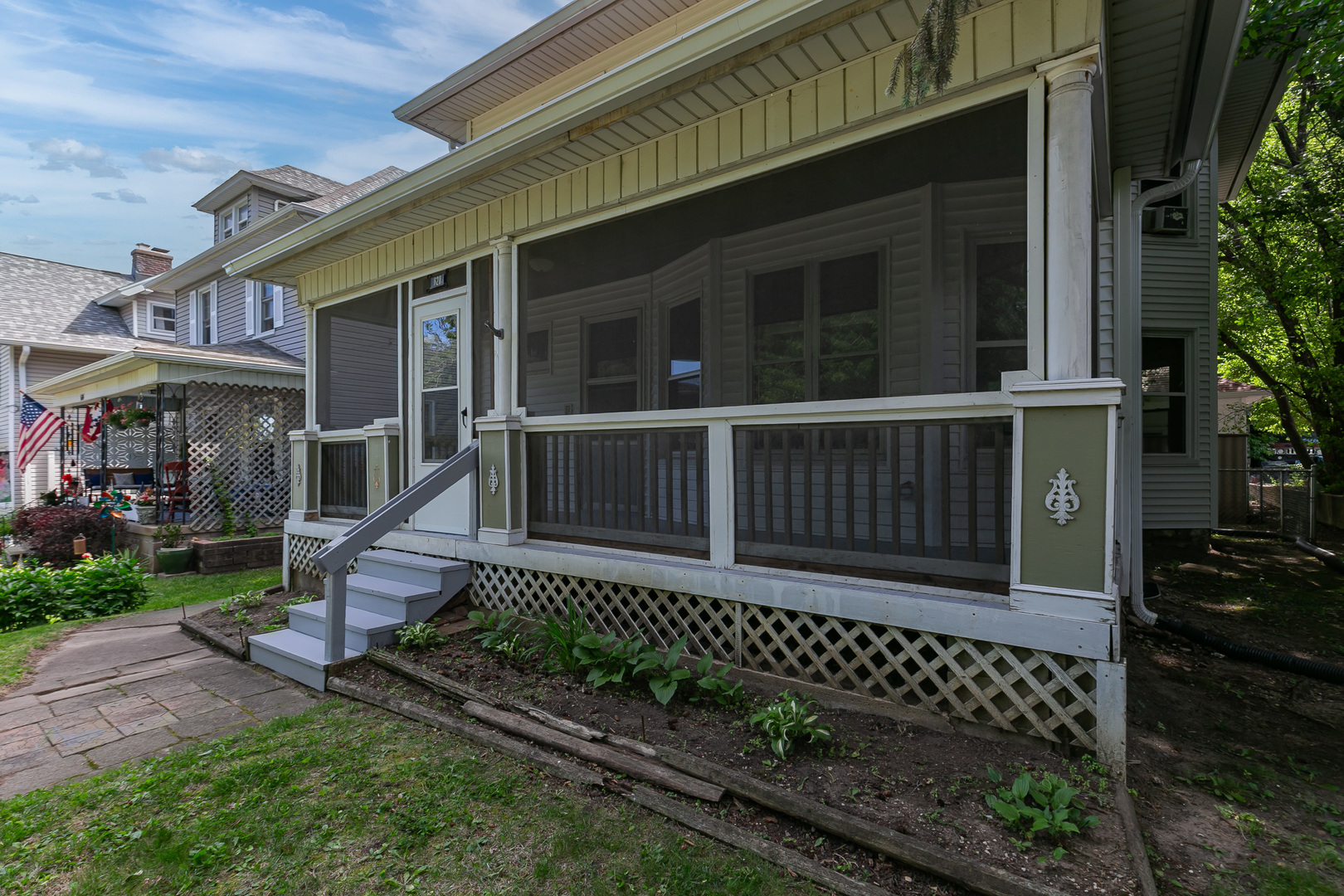 620 10th Street Property Photo 2
