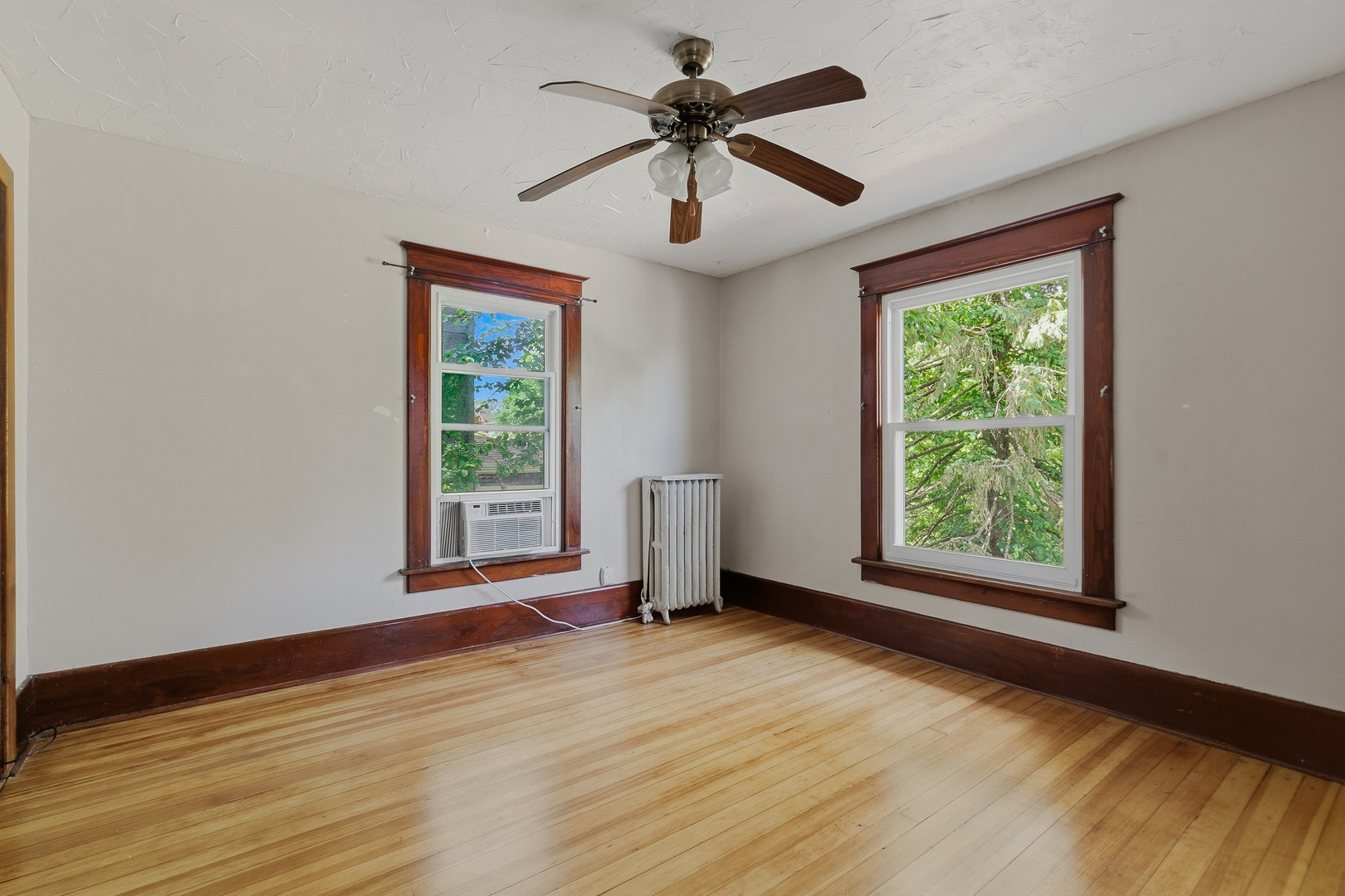 620 10th Street Property Photo 17