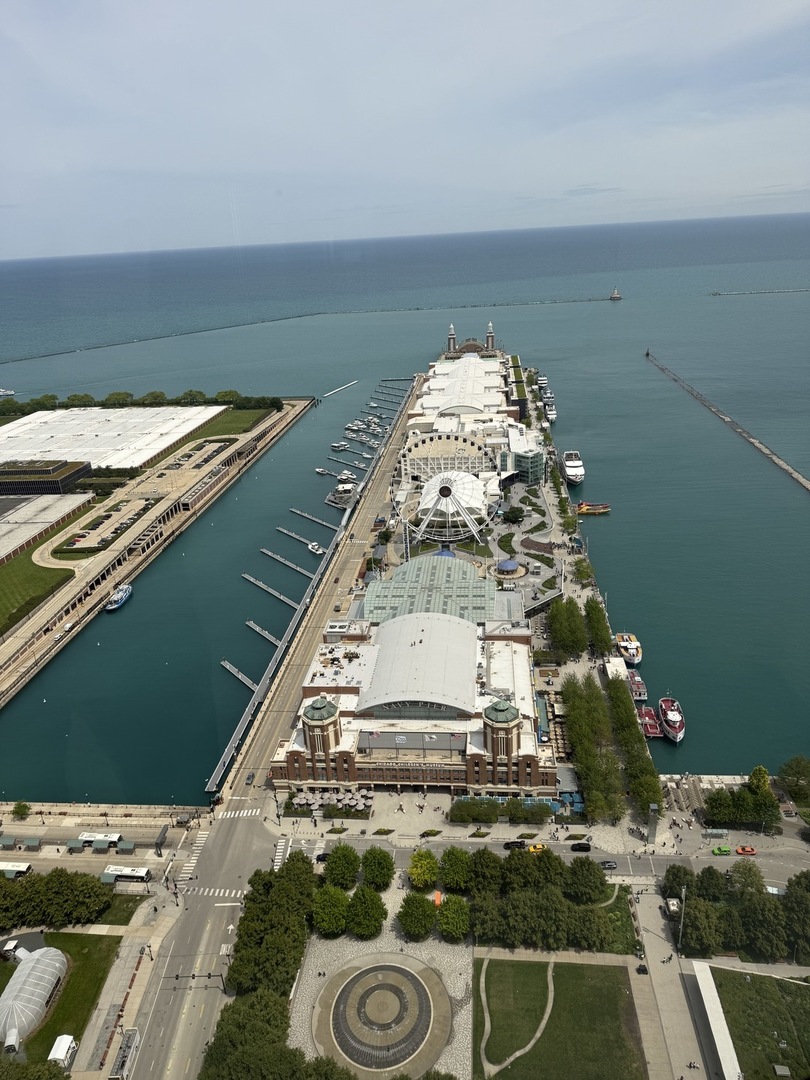 505 N Lake Shore Drive 5706 Property Photo 6
