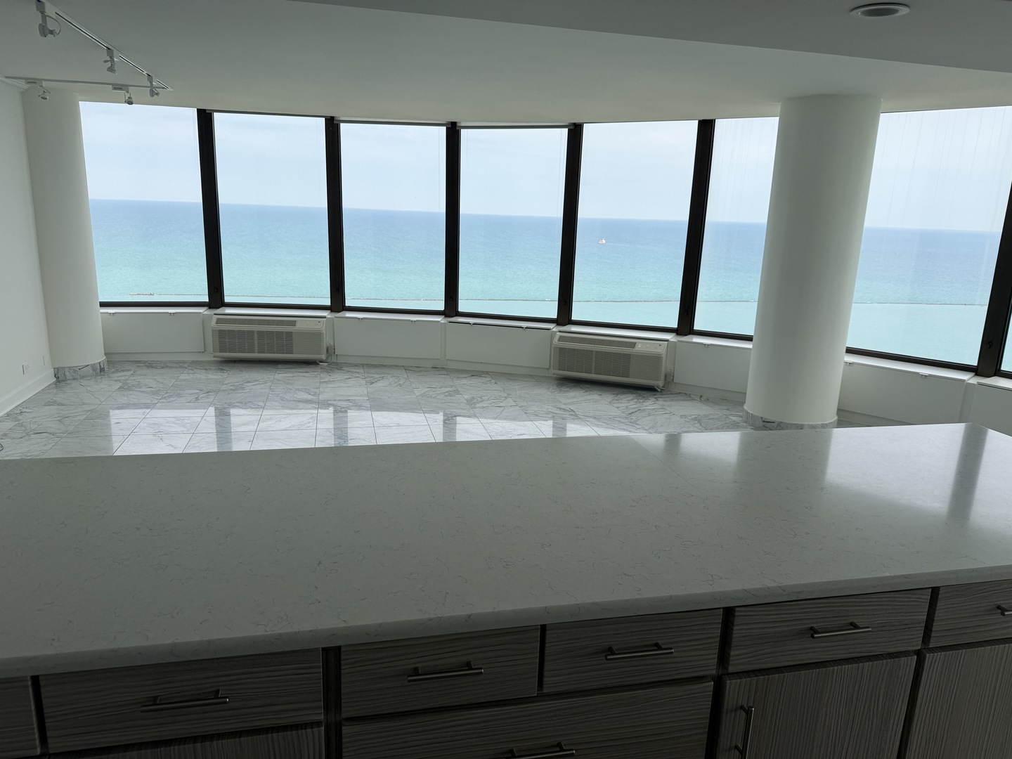 505 N Lake Shore Drive 5706 Property Photo 16