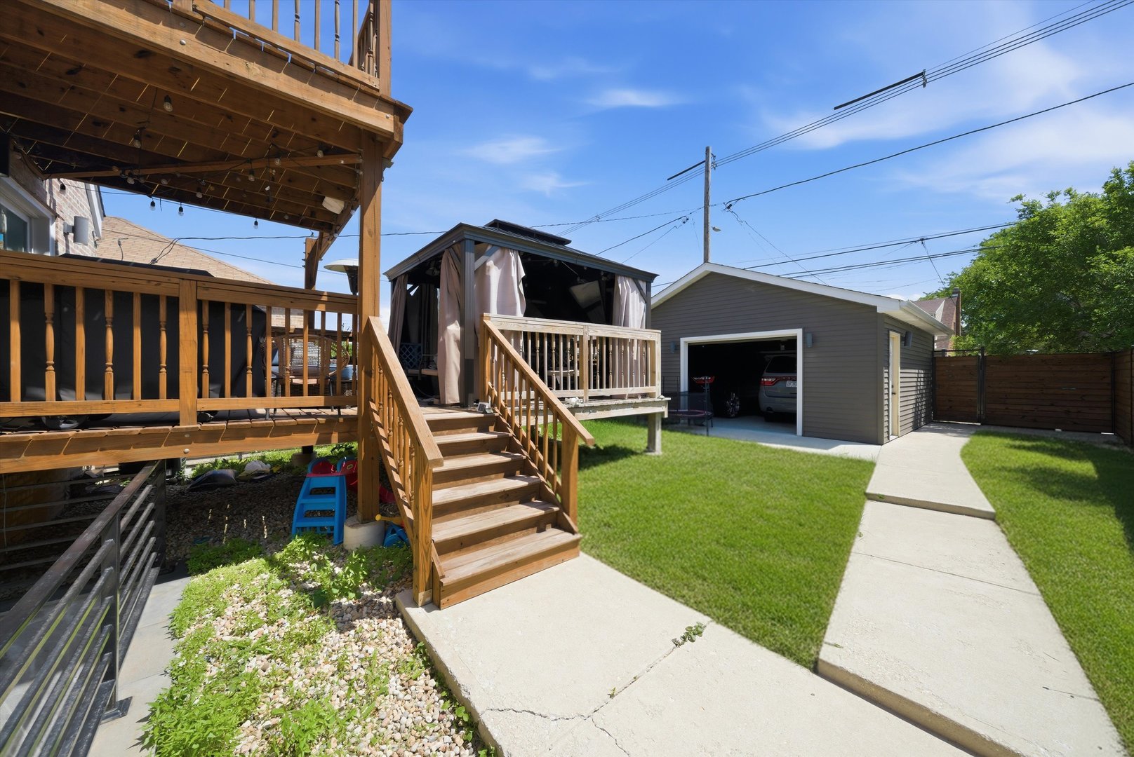 9829 S Claremont Avenue Property Photo 24