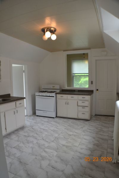 10073 S Prospect Avenue 2 Property Photo 10