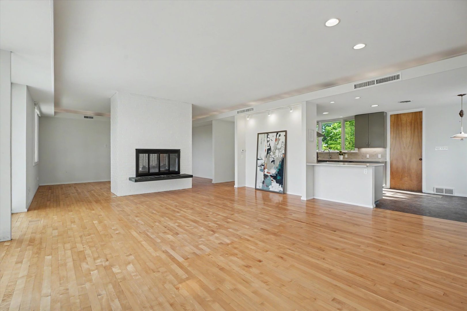 301 G H Baker Drive Property Photo 11