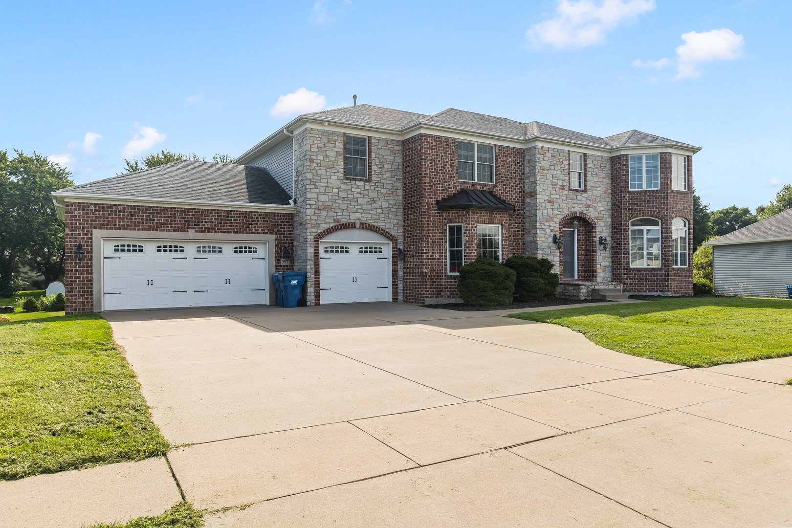 307 S Tombergs Drive Property Photo 1
