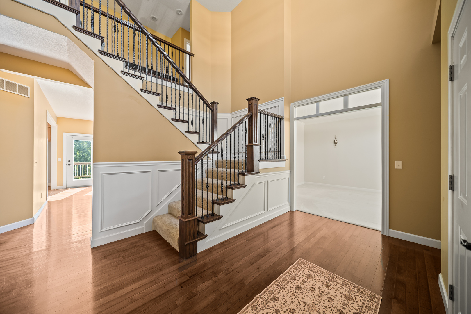 307 S Tombergs Drive Property Photo 5