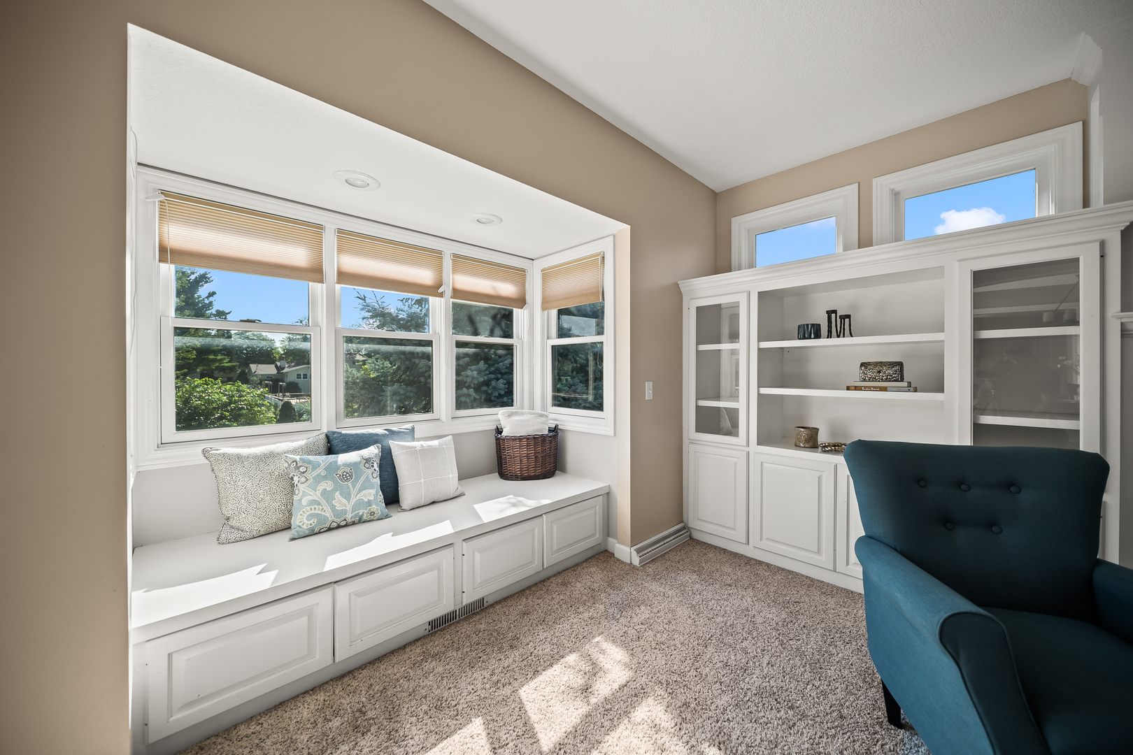 307 S Tombergs Drive Property Photo 8