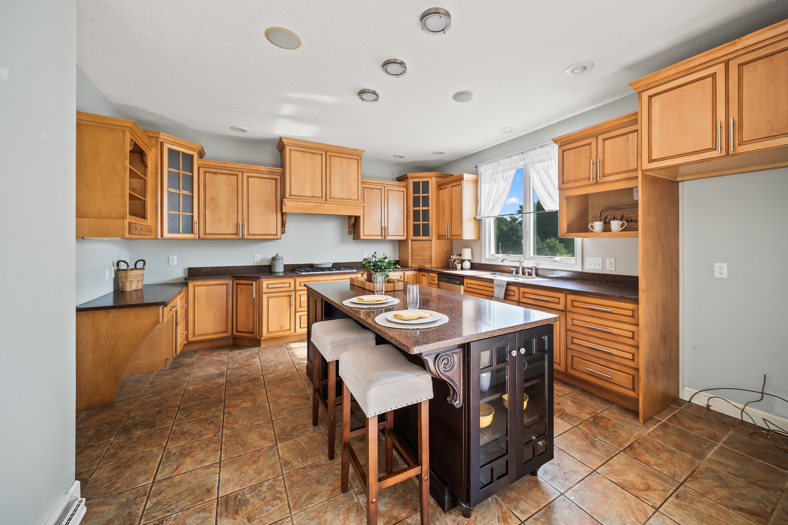 307 S Tombergs Drive Property Photo 14