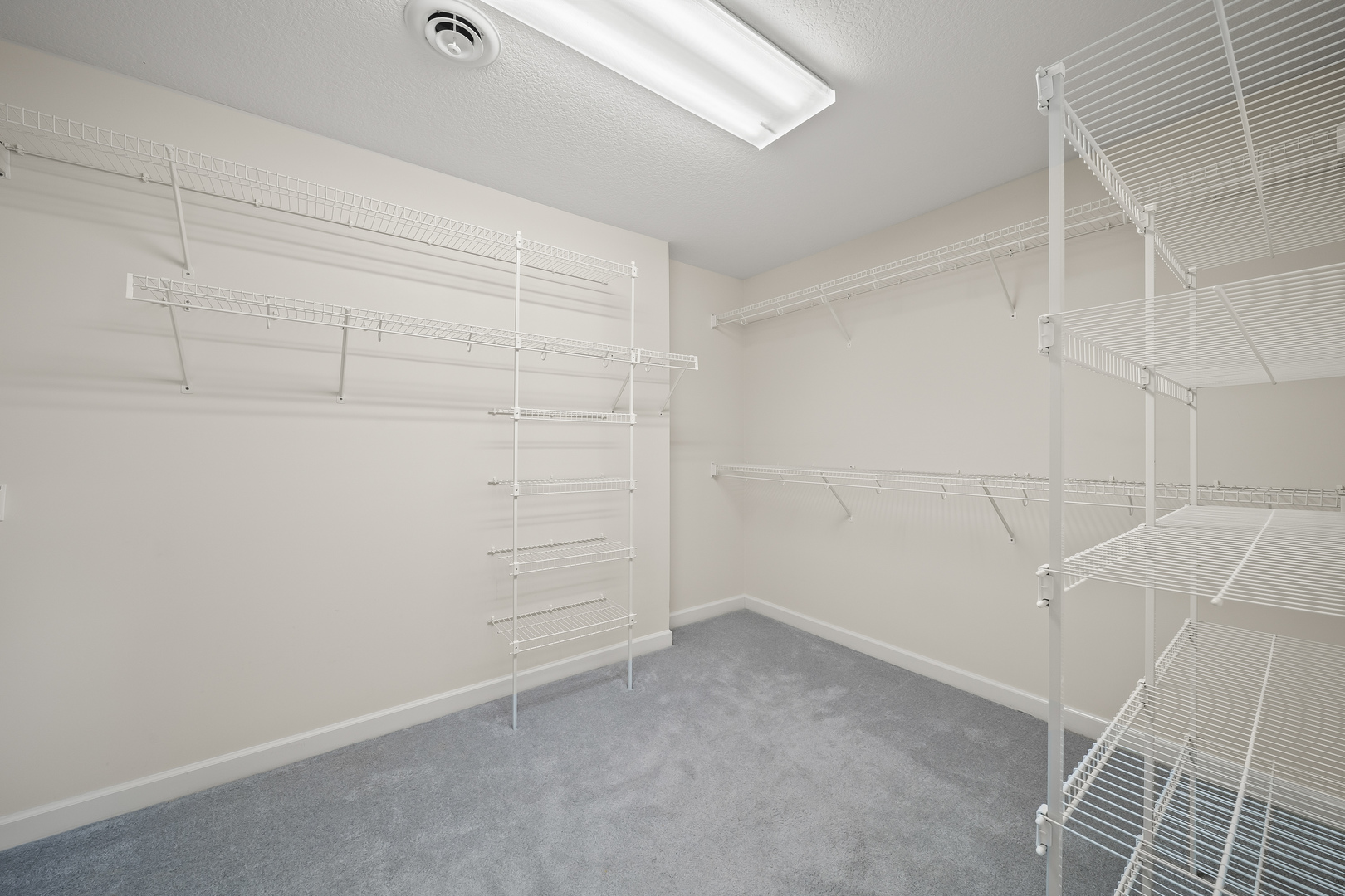 307 S Tombergs Drive Property Photo 26