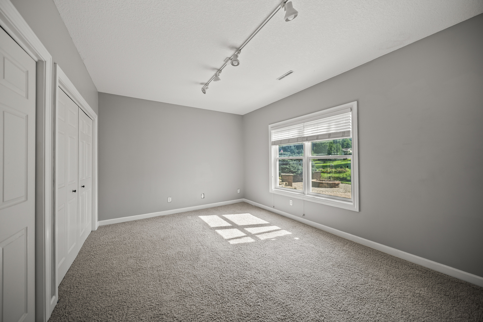 307 S Tombergs Drive Property Photo 28