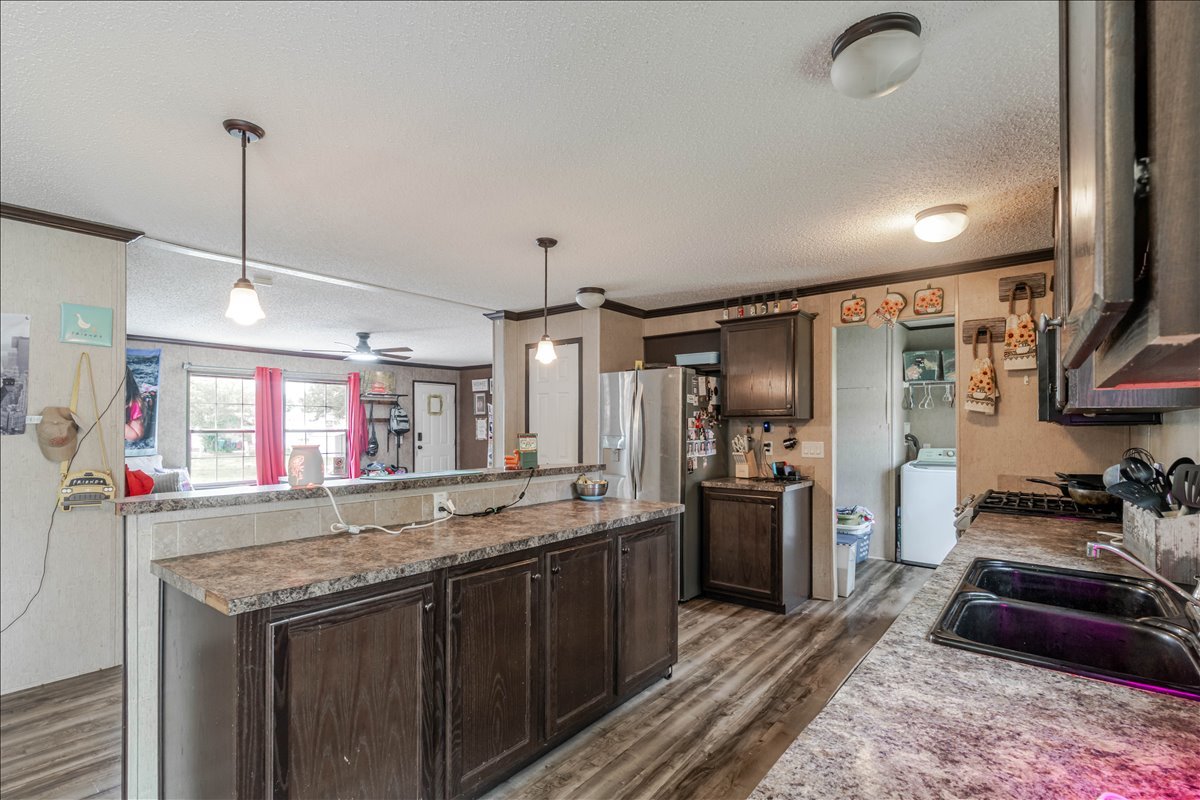 861 4th Street Property Photo 11