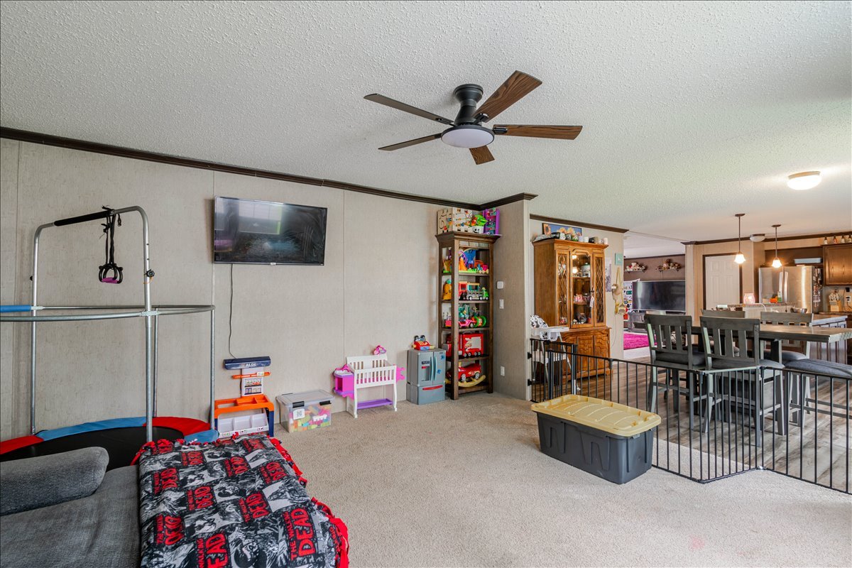 861 4th Street Property Photo 15