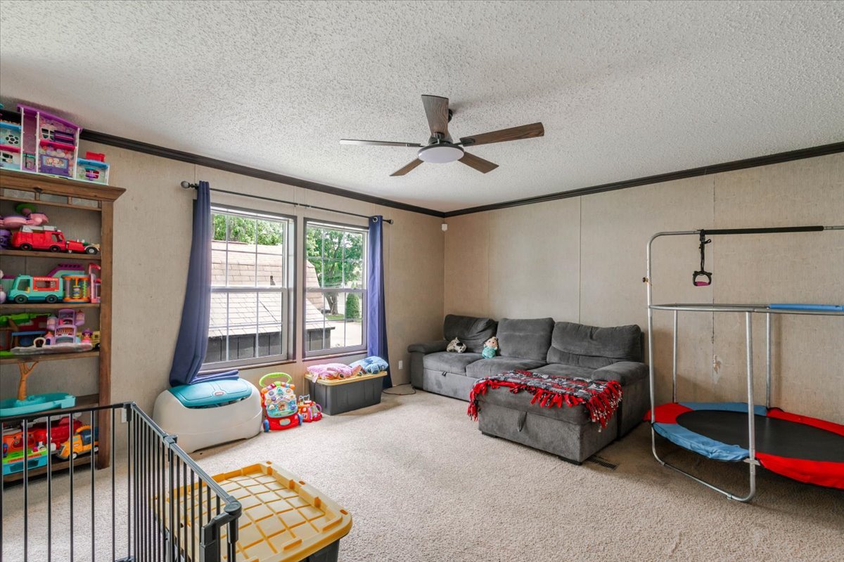 861 4th Street Property Photo 16