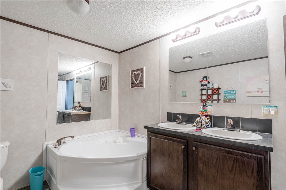 861 4th Street Property Photo 21