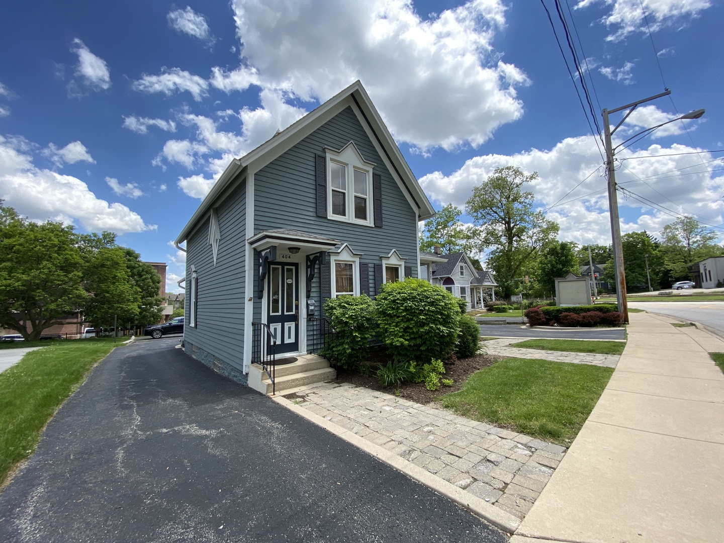 404 S 2nd Street Property Photo 1