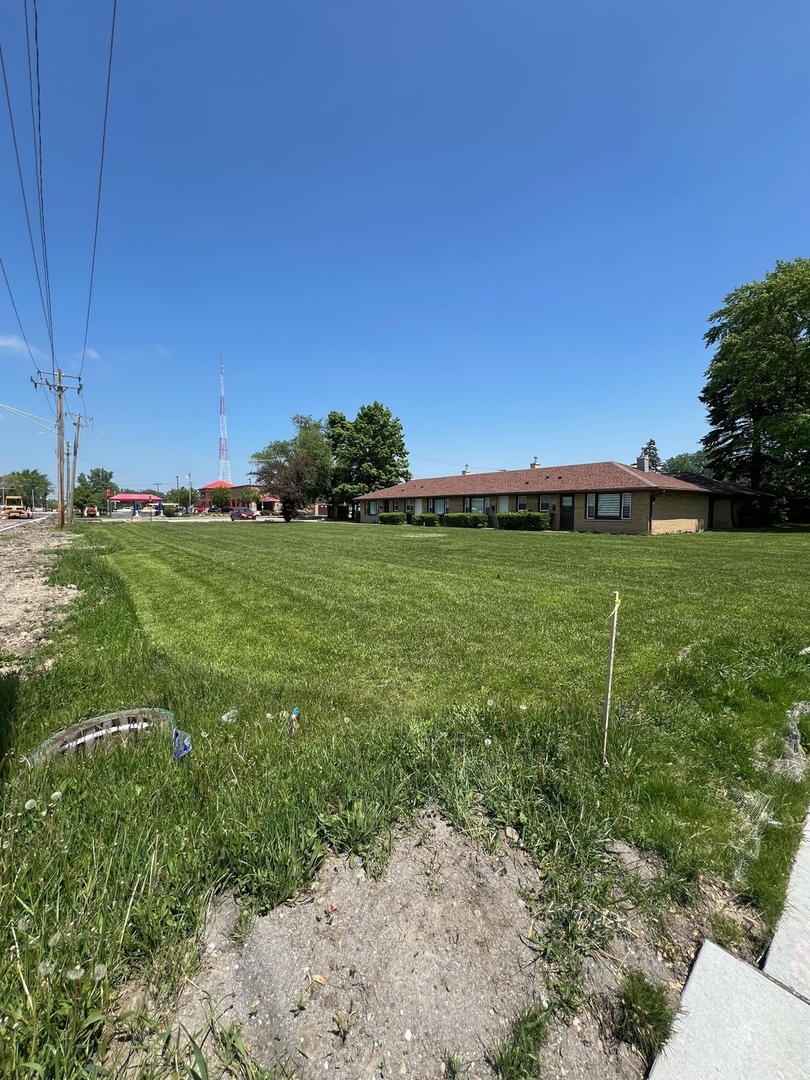 3298 7th Street Property Photo 2
