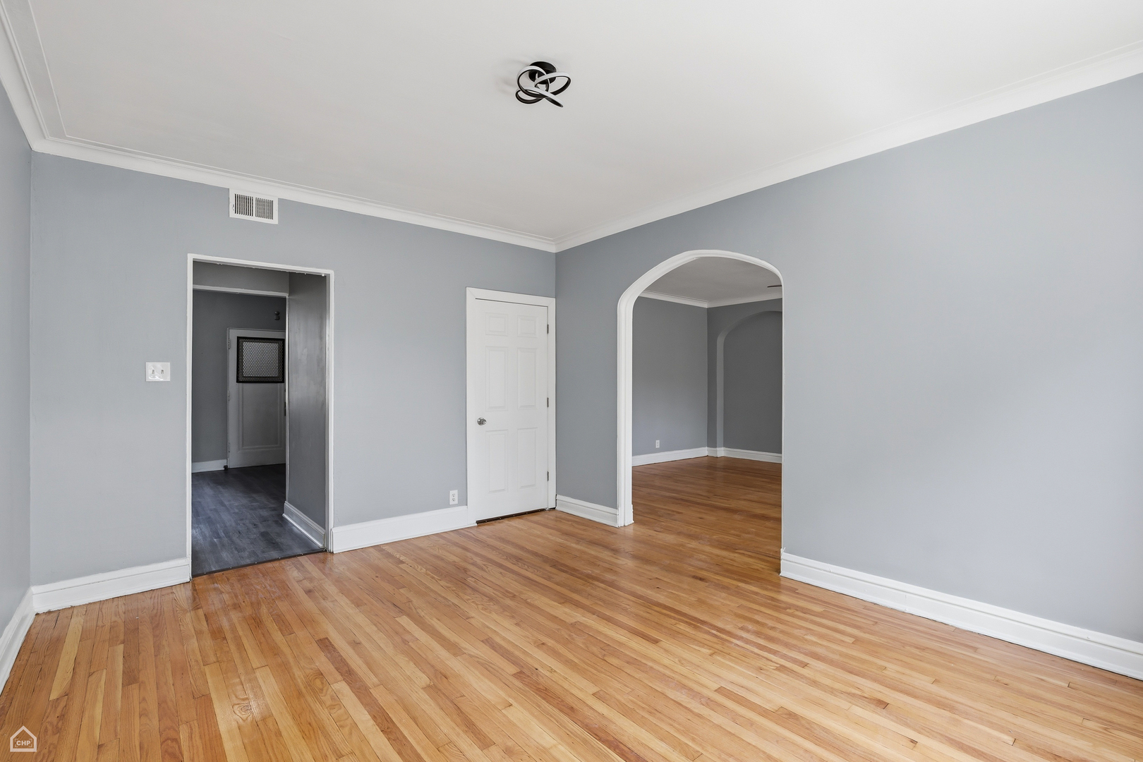 7732 S Phillips Avenue Property Photo 6
