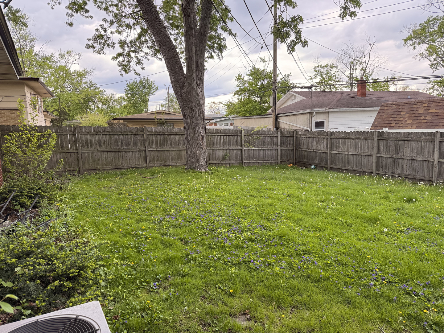 185 Pleasant Drive Property Photo 2