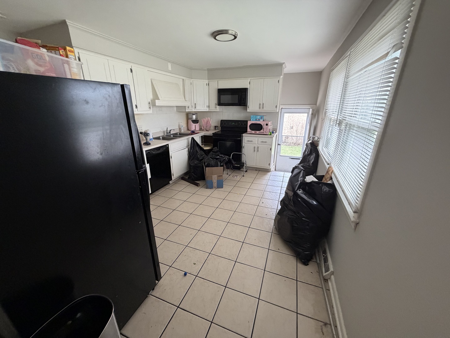 185 Pleasant Drive Property Photo 4
