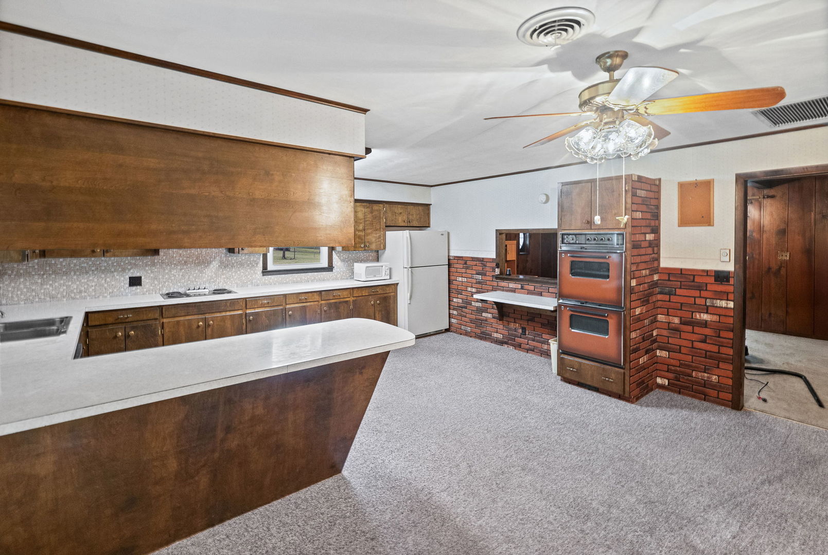 414 Gilliland Road Property Photo 11