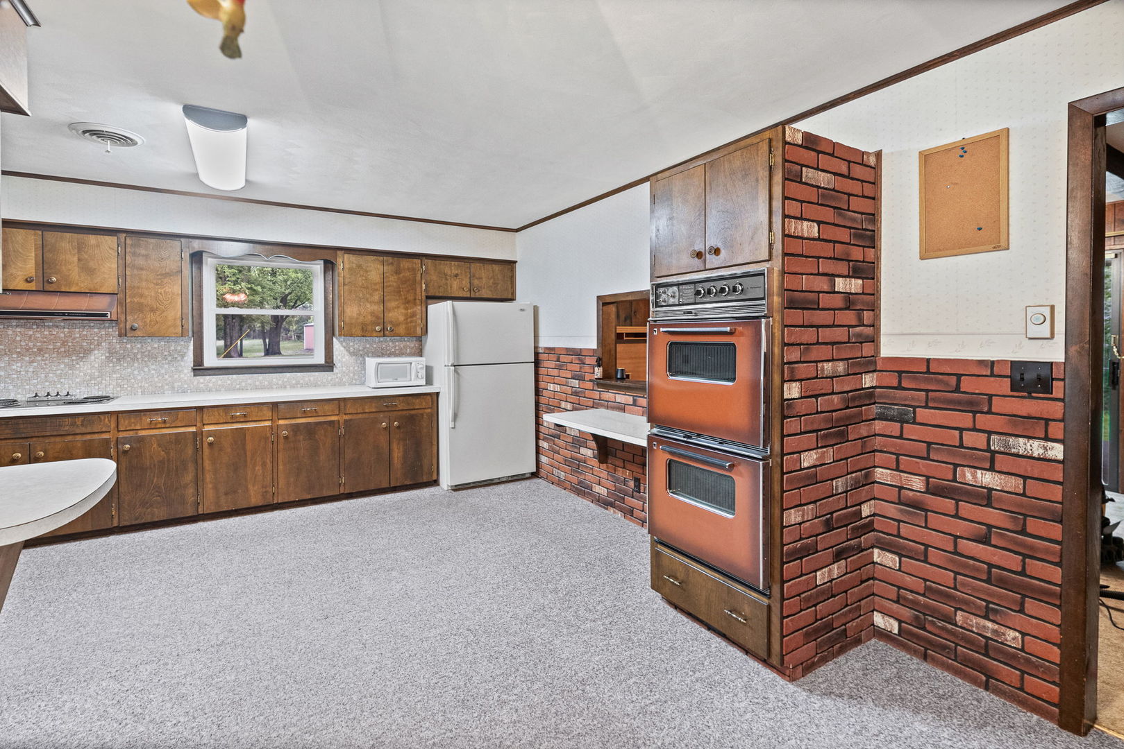 414 Gilliland Road Property Photo 15