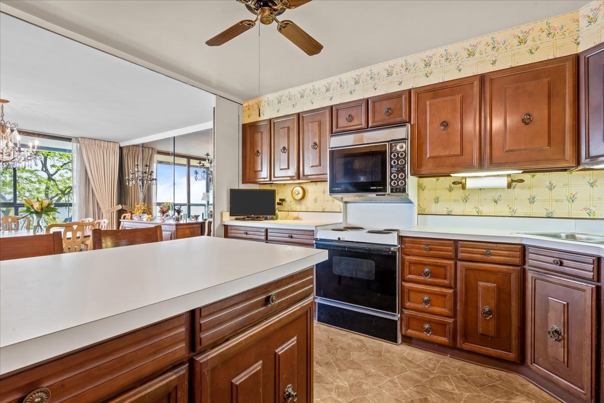 12660611 Property Photo 10