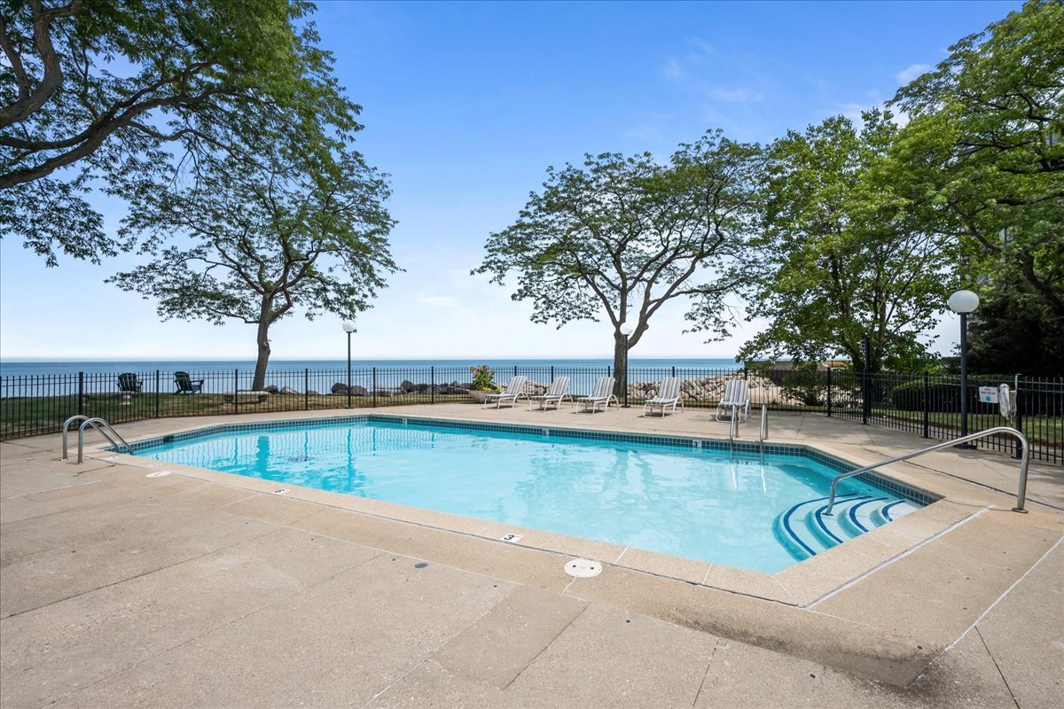 12660611 Property Photo 24